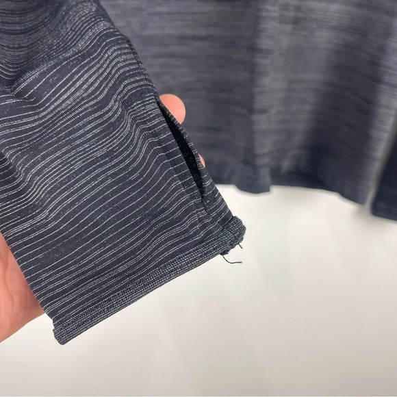 Fabletics Dark Grey Seamless Lurex Pullover Hoodie Athletic Shirt Size Large - Picture 9 of 9